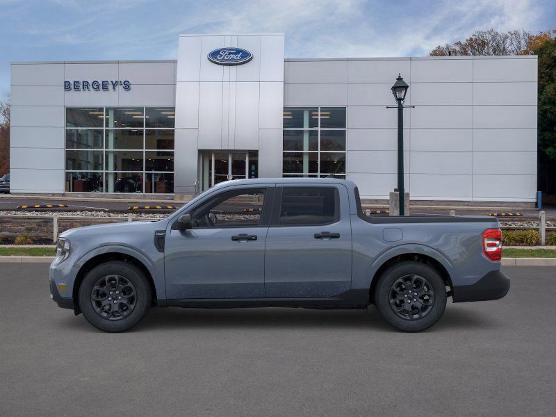 2025 Ford Maverick XLT photo 3