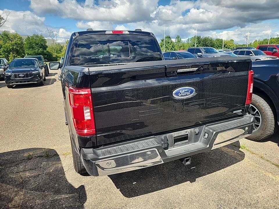 2023 Ford F-150 XLT photo 2