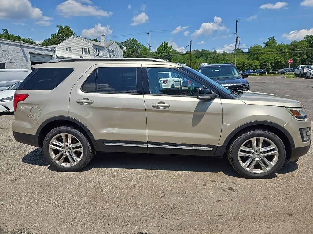Used 2017 Ford Explorer XLT SUV