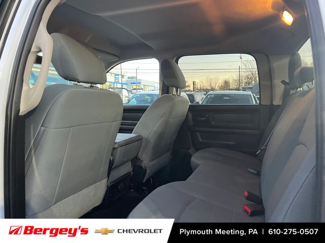 2017 Ram 3500 Base photo 4