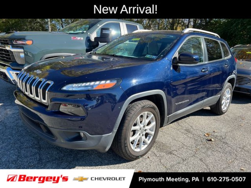 Used 2016 Jeep Cherokee Latitude SUV