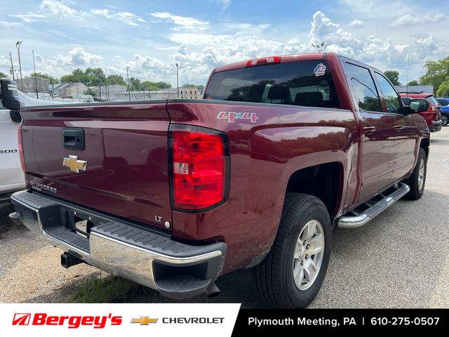 2017 Chevrolet Silverado 1500 LT photo 2
