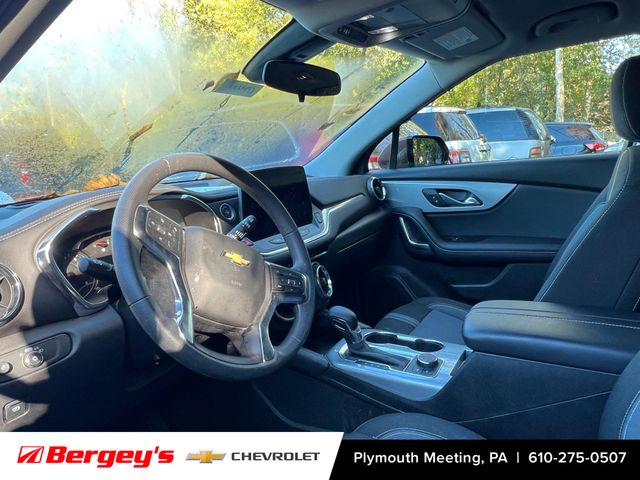 2023 Chevrolet Blazer 2LT photo 2