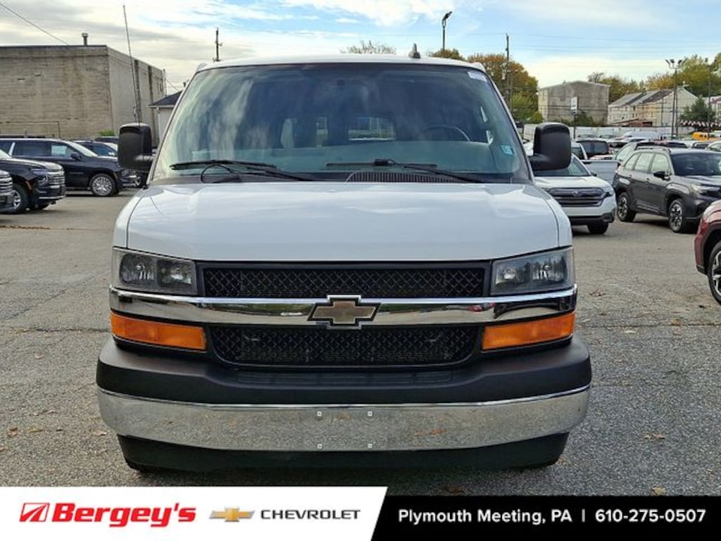 Certified 2017 Chevrolet Express 3500 LT Minivan/Van