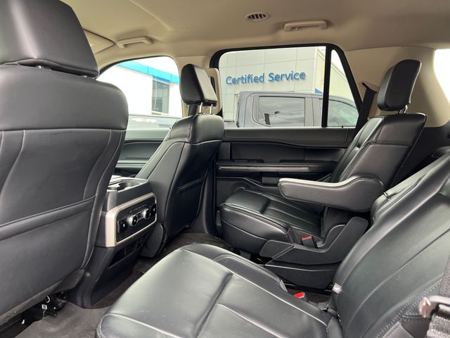 2022 Ford Expedition XLT photo 3