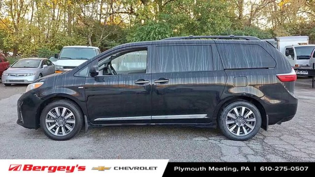 Certified 2020 Toyota Sienna XLE Minivan/Van
