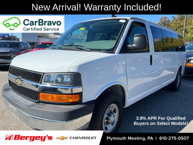 2017 Chevrolet Express 3500 Minivan/Van  2017 Chevrolet Express 3500 Minivan/Van