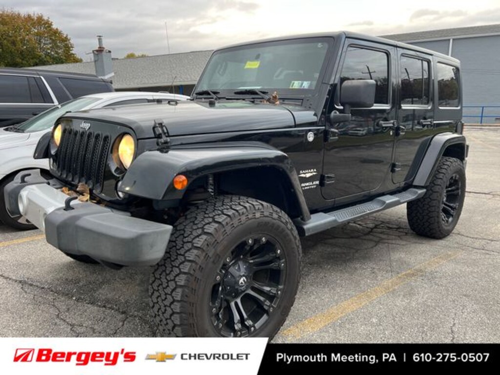 Used 2014 Jeep Wrangler Unlimited Sahara SUV