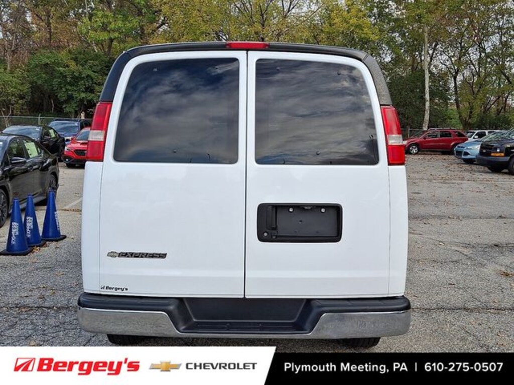 Certified 2017 Chevrolet Express 3500 LT Minivan/Van
