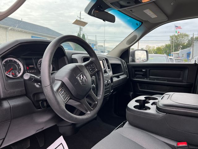2022 Ram 1500 Classic Tradesman photo 3
