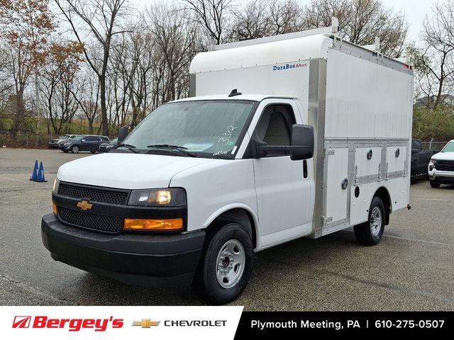 2025 Chevrolet Express Cutaway Truck 