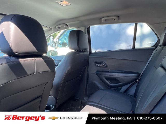 2022 Chevrolet Trax LT photo 3