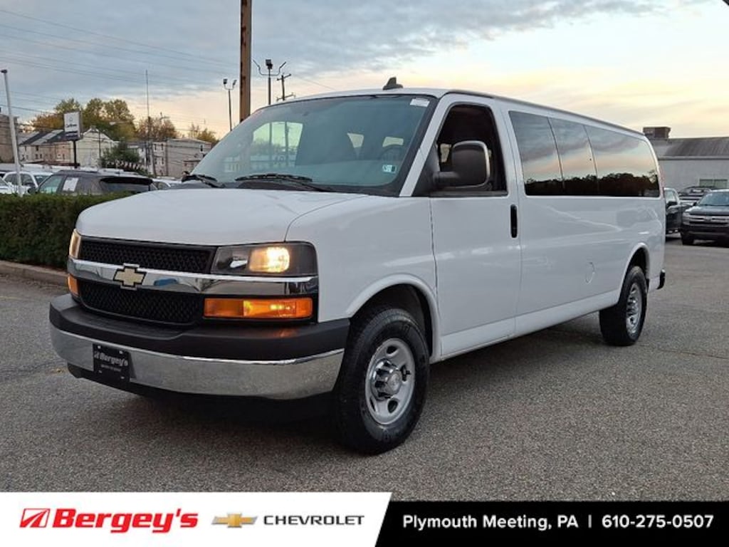 Certified 2017 Chevrolet Express 3500 LT Minivan/Van