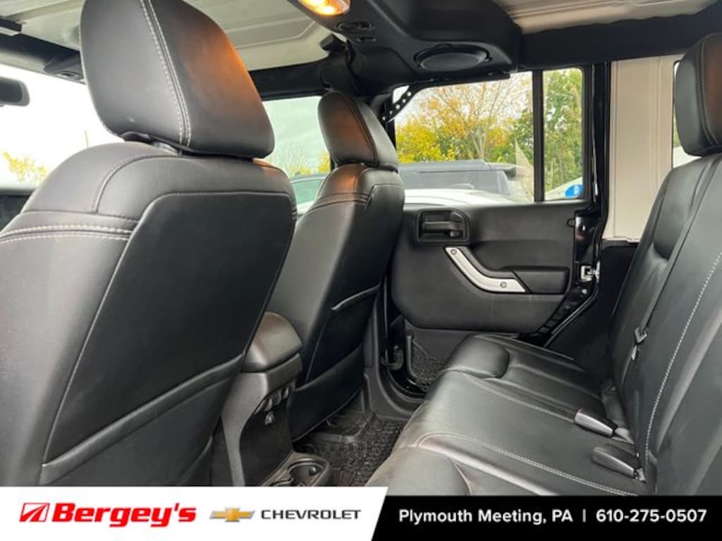 Used 2014 Jeep Wrangler Unlimited Sahara SUV