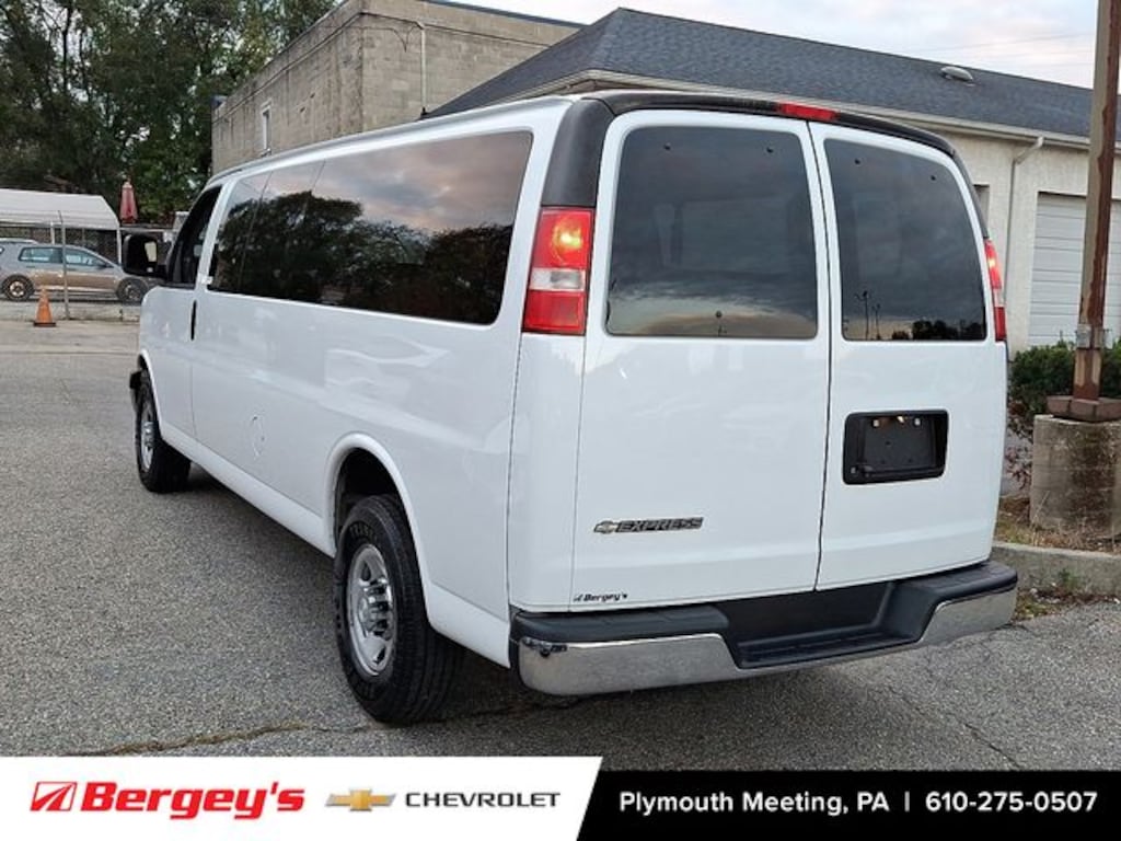 Certified 2017 Chevrolet Express 3500 LT Minivan/Van