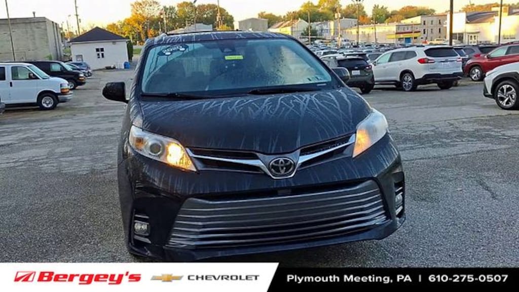 Certified 2020 Toyota Sienna XLE Minivan/Van