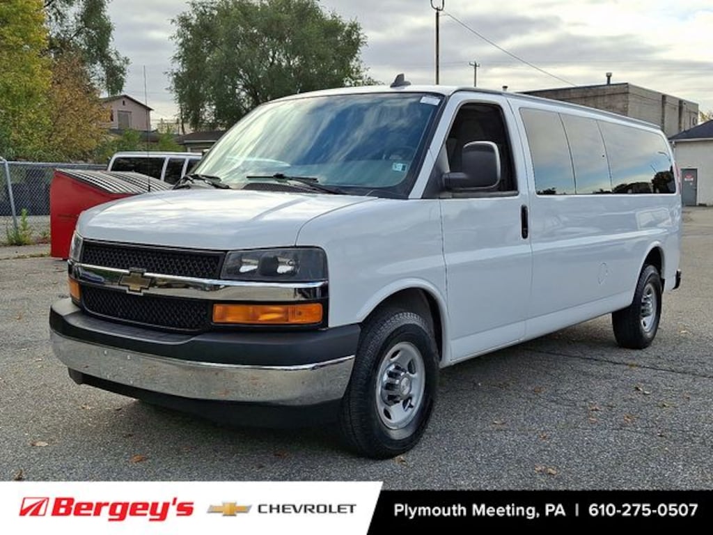 Certified 2017 Chevrolet Express 3500 LT Minivan/Van