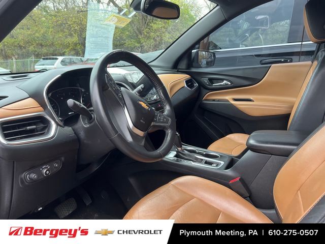 2018 Chevrolet Equinox Premier photo 2
