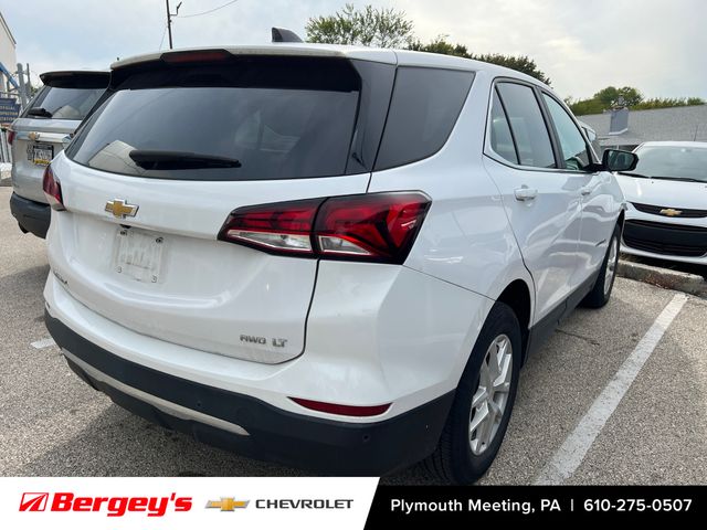 2022 Chevrolet Equinox LT photo 2