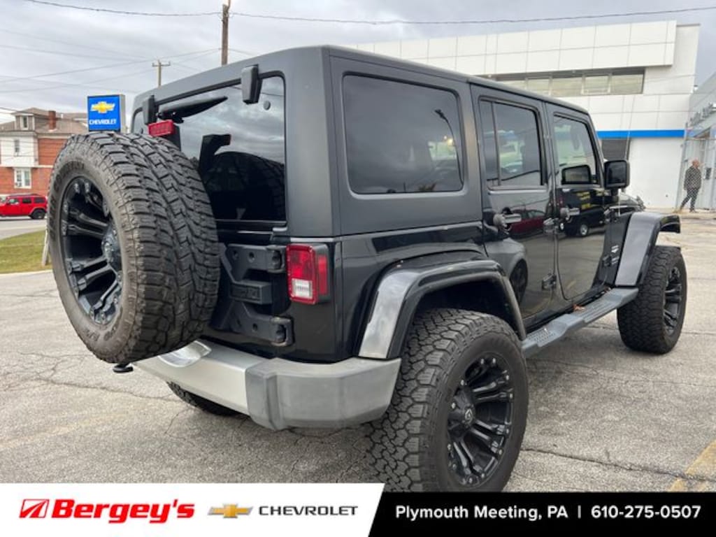 Used 2014 Jeep Wrangler Unlimited Sahara SUV