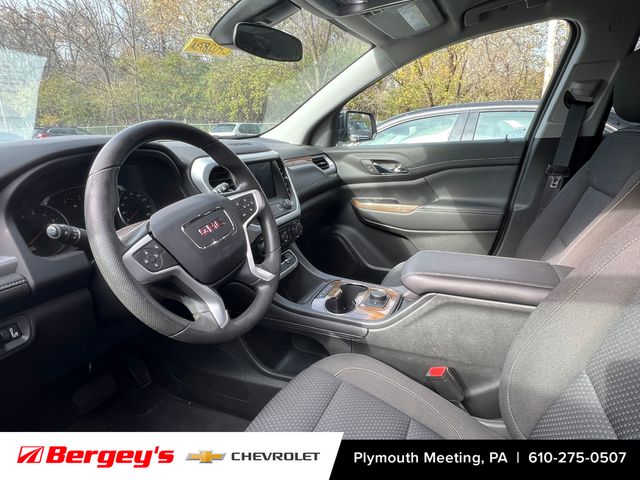 2023 Gmc Acadia SLE photo 3