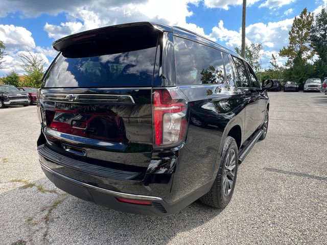 2022 Chevrolet Suburban Z71 photo 2