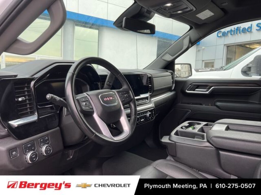 Used 2025 GMC Sierra 1500 SLT Truck