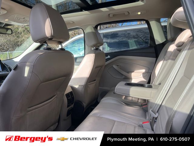 2017 Ford Escape Titanium photo 4