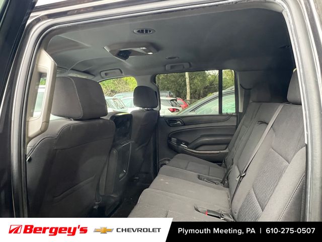 2018 Chevrolet Suburban LS photo 4