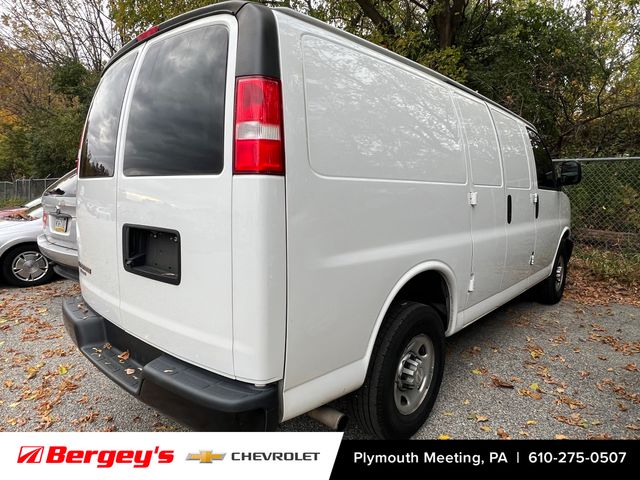 2021 Chevrolet Express 2500 Work Cargo Van photo 2