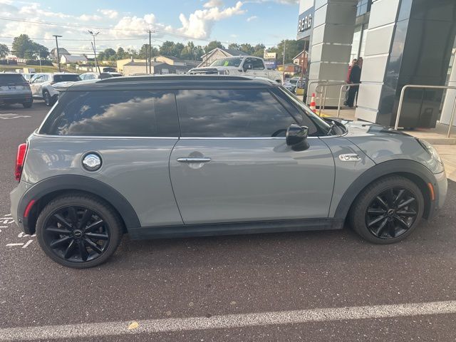 2021 Mini Cooper 2 Door Hardtop S photo 3