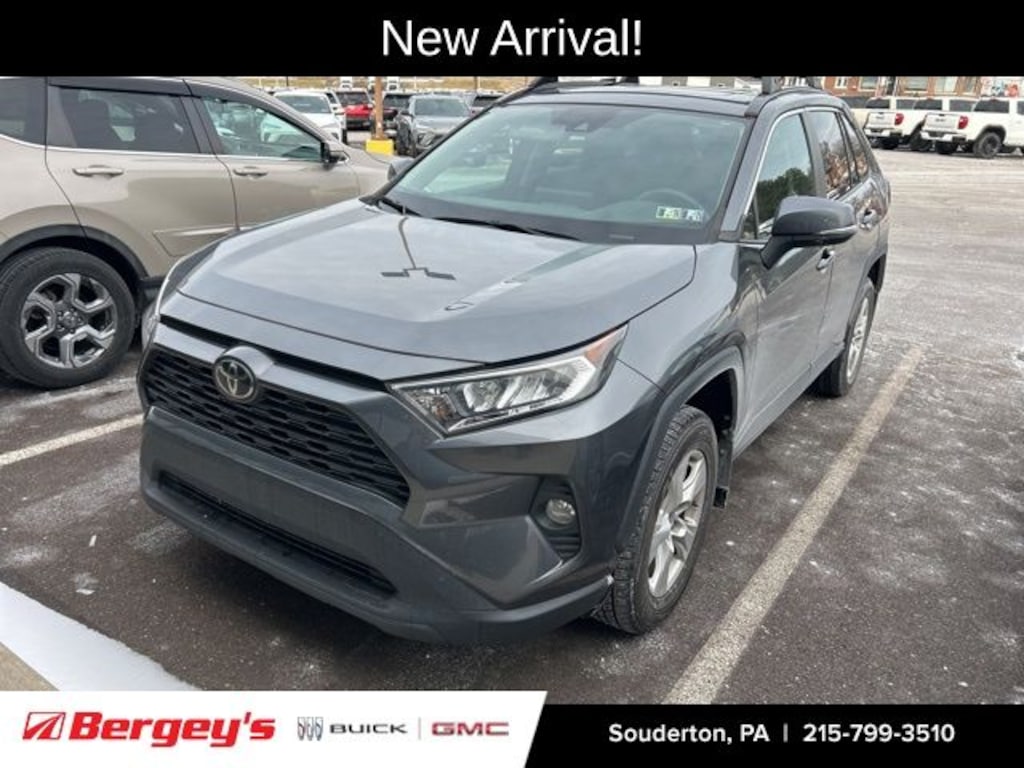 Used 2021 Toyota RAV4 XLE SUV