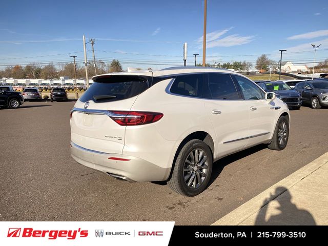 2019 Buick Enclave Essence photo 3