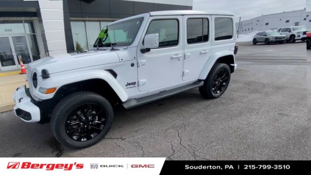 Used 2022 Jeep Wrangler Unlimited Sahara High Altitude SUV