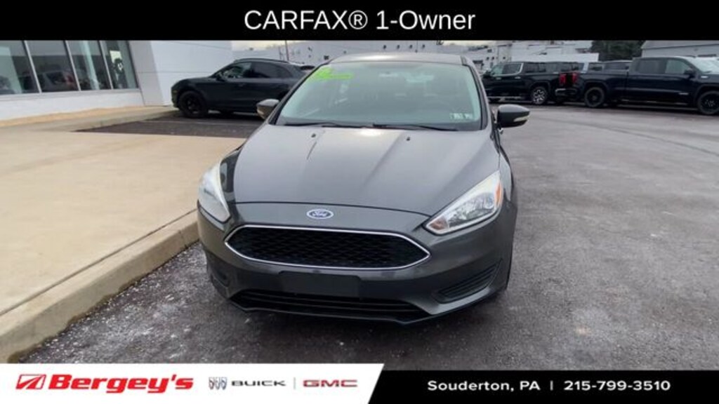 Used 2016 Ford Focus SE Hatchback