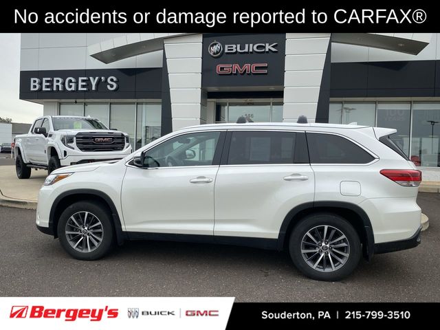 2019 Toyota Highlander XLE photo 2