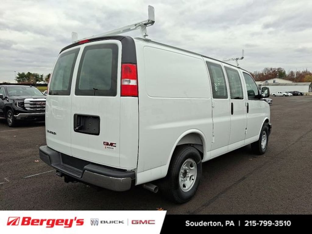 New 2025 GMC Savana 3500 Work Van Cargo Van