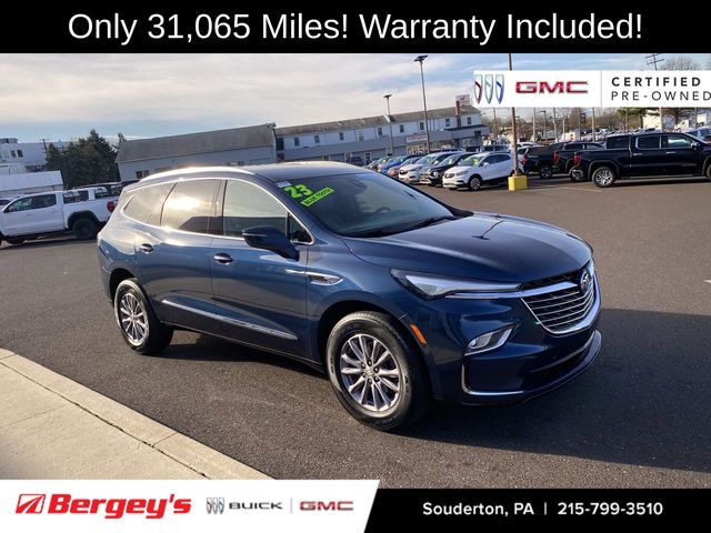 2023 Buick Enclave Essence's photo