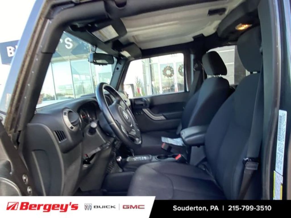 Used 2014 Jeep Wrangler Unlimited Sport SUV