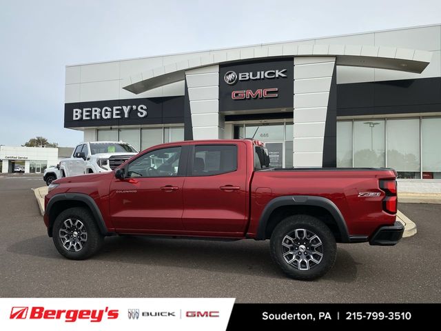 2024 Chevrolet Colorado Z71 photo 2