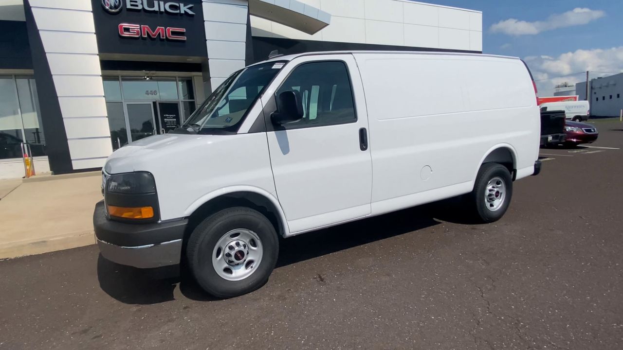 2025 GMC Savana Cargo Work Van - Photo 69