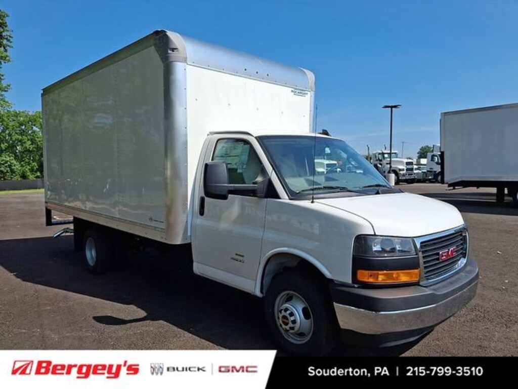 New 2026 GMC Savana Cutaway 4500 2WT Cutaway Van