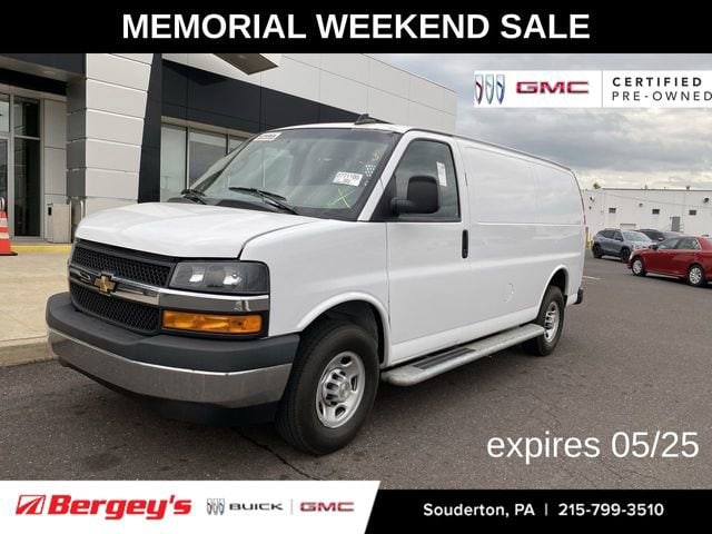 2024 Chevrolet Express 2500 Work Van HD's photo