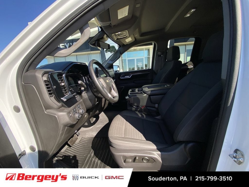 2023 Chevrolet Silverado 1500 LT - Photo 22