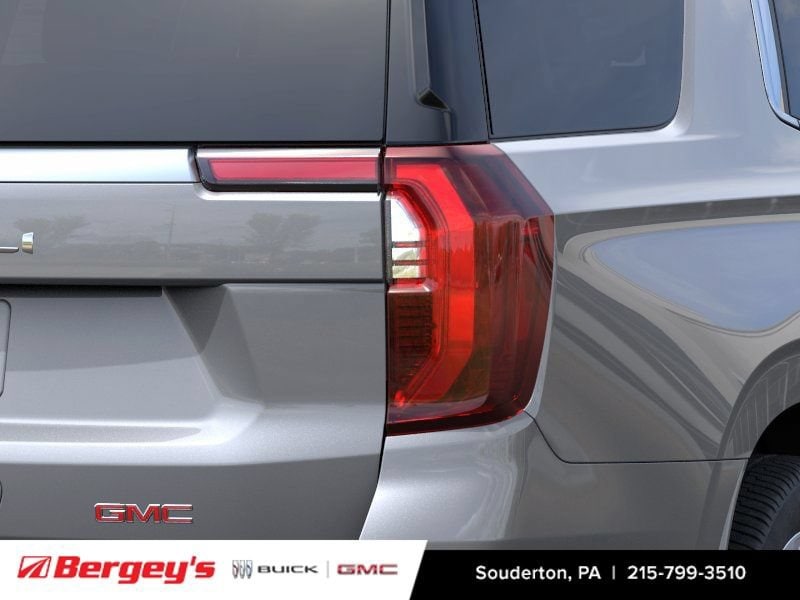 2026 GMC Yukon Denali - Photo 12
