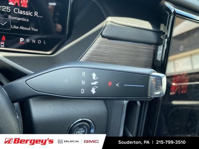 2026 GMC Acadia Denali - Photo 17