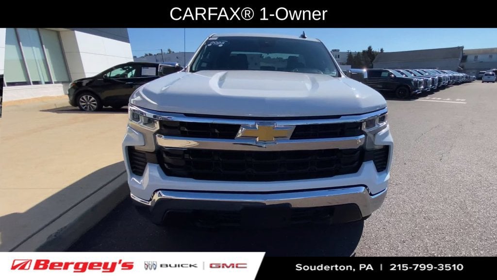 2023 Chevrolet Silverado 1500 LT - Photo 3