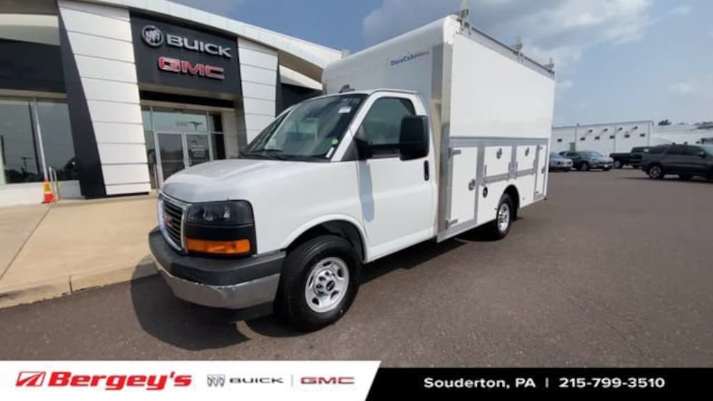 New 2025 GMC Savana Cutaway 3500 1WT Cutaway Van
