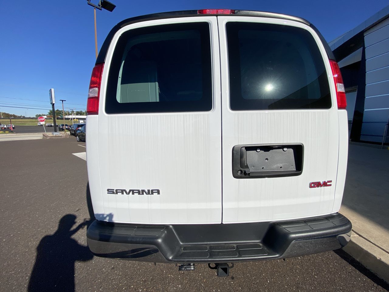 2025 GMC Savana Cargo Work Van - Photo 103