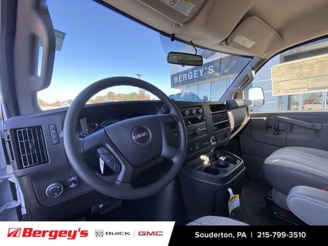2025 GMC Savana Cargo Work Van - Photo 11